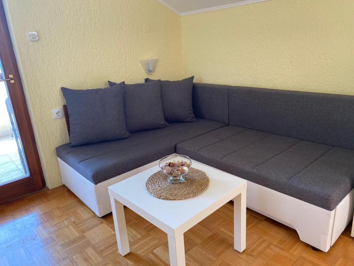 Apartments Maricic スヴェティ・ペタル エクステリア 写真