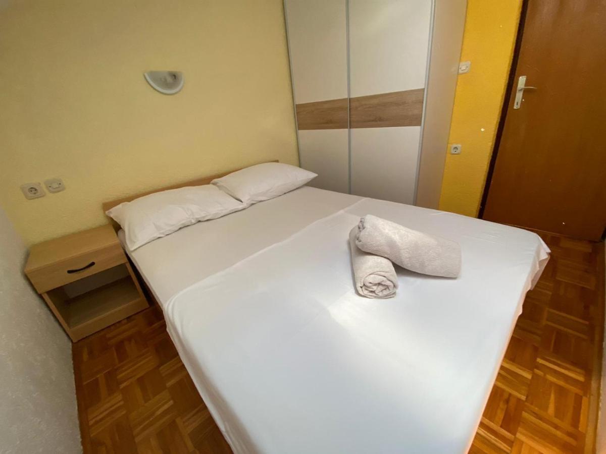 Apartments Maricic スヴェティ・ペタル エクステリア 写真