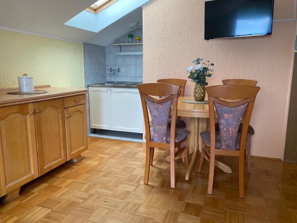 Apartments Maricic スヴェティ・ペタル エクステリア 写真