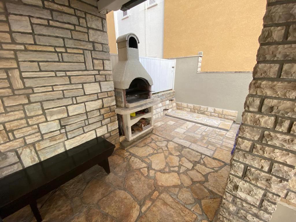 Apartments Maricic スヴェティ・ペタル エクステリア 写真