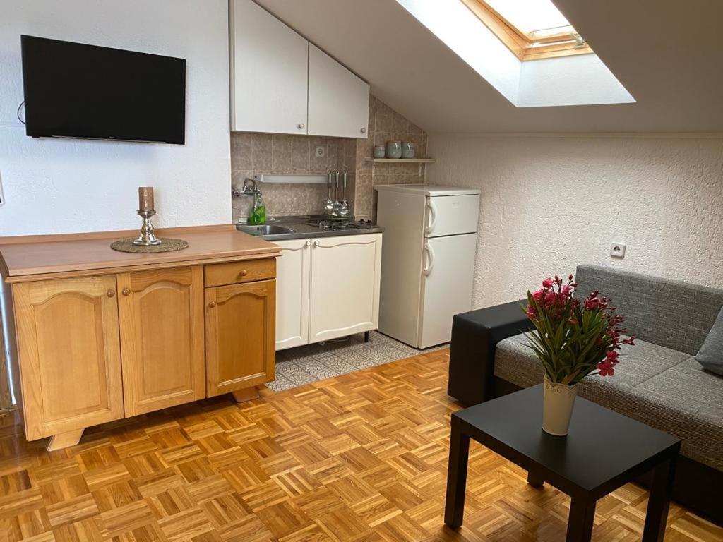 Apartments Maricic スヴェティ・ペタル エクステリア 写真