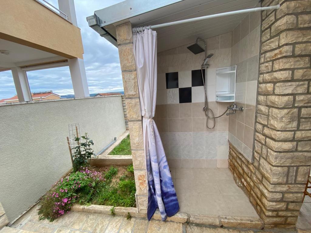 Apartments Maricic スヴェティ・ペタル エクステリア 写真